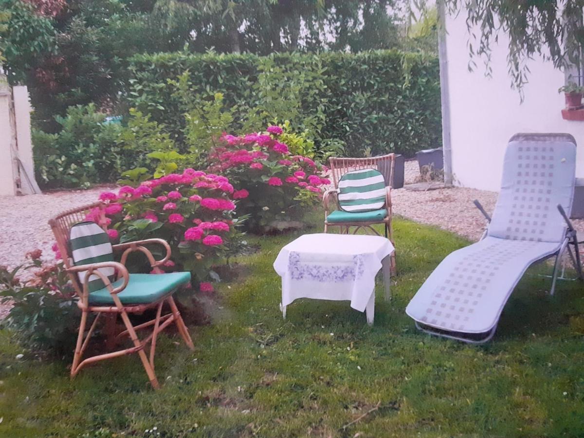 Peti Kaz 호텔 Saint-Seurin-sur-l'Isle 외부 사진